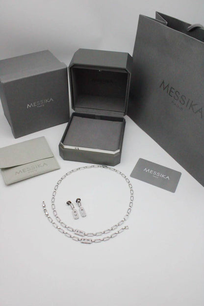 Messika set

230 dhs🇦🇪🇦🇪

Zain122
♥️♥️♥️
