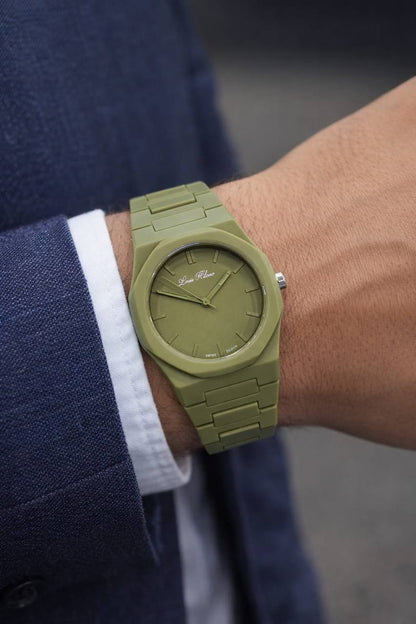 Louis Hilano watches for men good quality 

230 dhs💓

 with box and paper bag 🎁( POLYCARBON)

Zain59
♥️♥️♥️