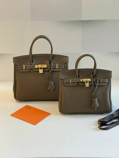 Hermes Berkin 
Master
    30Cm 380 AED
    25Cm 360 AED
    20Cm 330 AED
    With Good Box🎁

Zain131
♥️♥️♥️