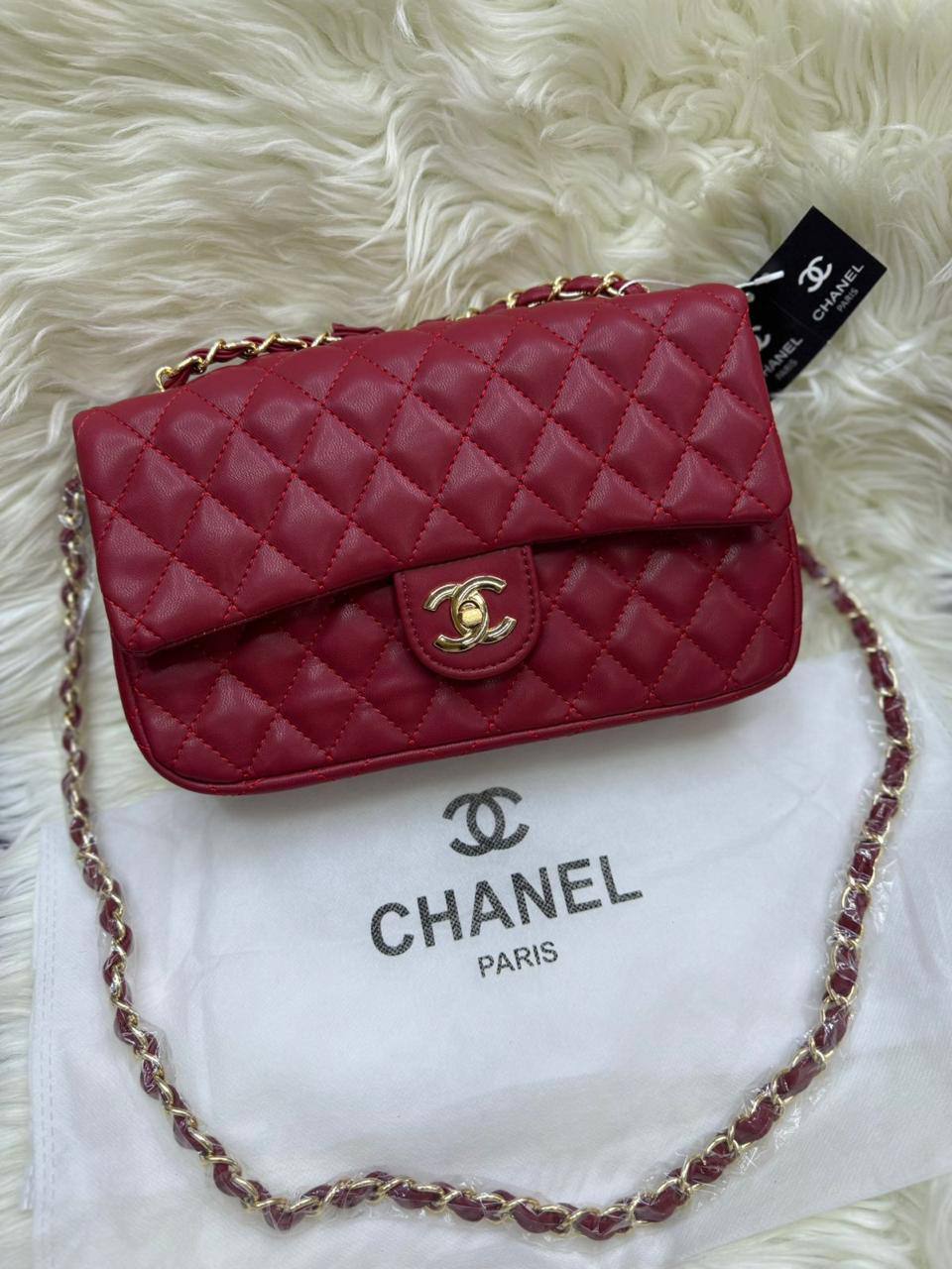 💎 Chanel CF
1⃣️ First quality +🎁
Size : 26 * 17 cm
95 dhs✅
with box 🎁

Zain115
♥️♥️♥️