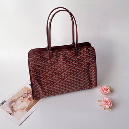 Goyard

size：47×17×31
120 dhs💓

Zain114
♥️♥️♥️