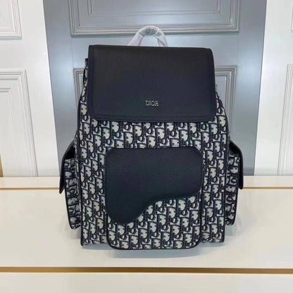 DIOR SADDLE BACKPACK 
PREMIUM QUALITY 
130 dhs✅

Zain28
♥️♥️♥️