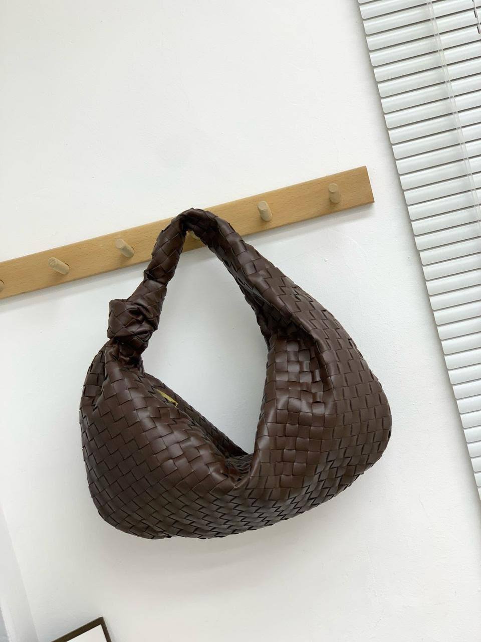 Bottega 


new arrival 

320 dhs🇦🇪🇦🇪🇦🇪

45cm🥰🥰

Zain228
♥️♥️♥️