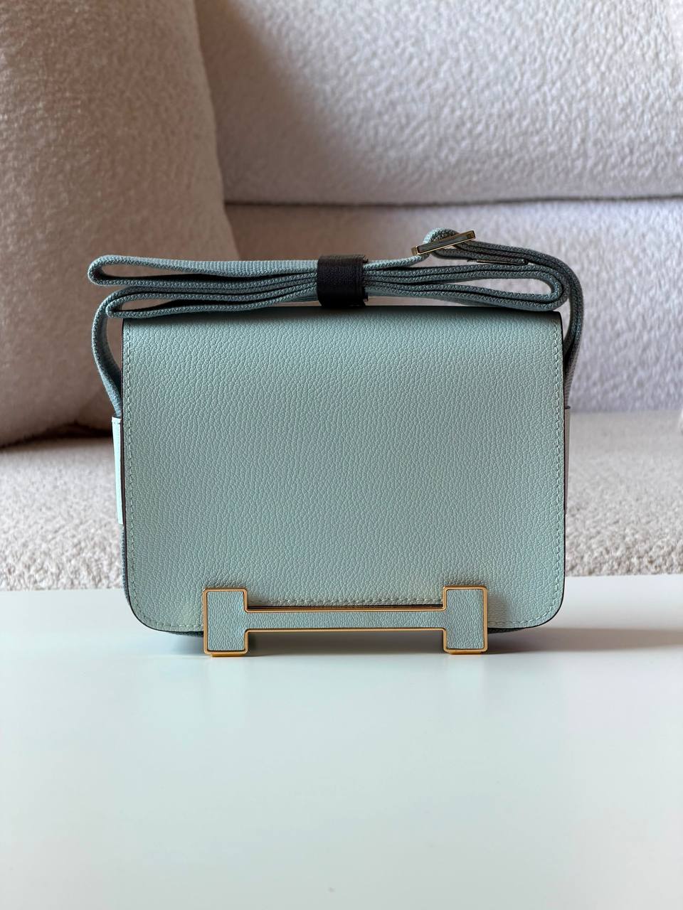 Hermes Getta 

20cm💕

master quality

😍with box❤️

360 DHS🇦🇪🇦🇪

Zain52
♥️♥️♥️