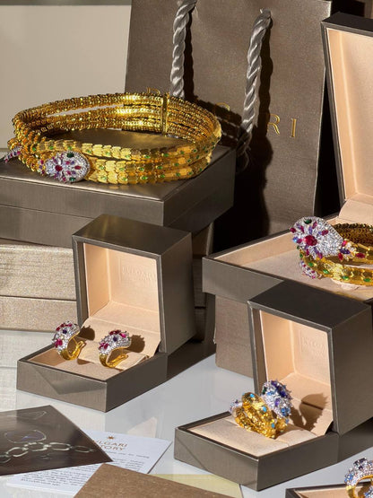 *BVLGARI*
 Snake New Collection 😍
Quality: Super Master 
Non -Tarnish color
* ⁠Choker
* ⁠Earring 
* ⁠Ring
* ⁠Bracelet
For Price 👇 WTSP Text Zain 0568585901

Zain263
♥️♥️♥️