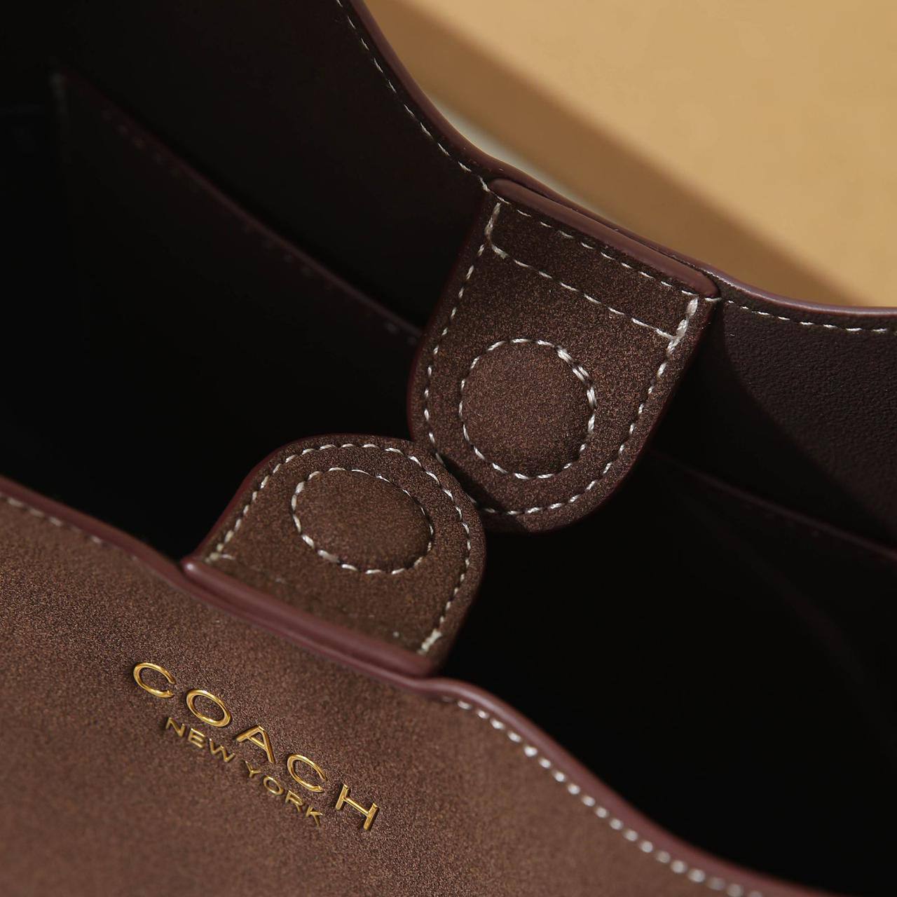 COACH ʜᴏʙᴏ ᴛᴏᴛᴇʙᴀɢ
sᴜᴀᴅᴇ ʟᴇᴀᴛʜᴇʀ ᴍᴀᴛᴇʀɪᴀʟ
ᴡɪᴛʜ ᴛᴏʏ ᴄʜᴀɪɴ 
ɢᴏʟᴅ ʜᴀʀᴅᴡᴀʀᴇ
sɪᴢᴇ: 28 cm ( ᴍᴇᴅɪᴜᴍ )
ᴡɪᴛʜ BOX
🎁🎁🎁

95 dhs💓

Zain31
♥️♥️♥️