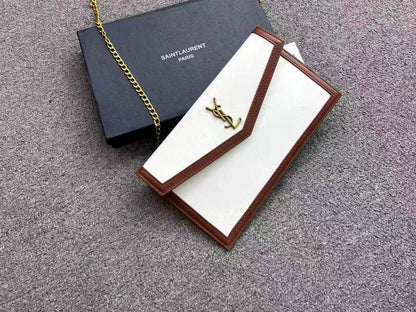 YSL
75 dhs🇦🇪🇦🇪
with box

Zain26
♥️♥️♥️