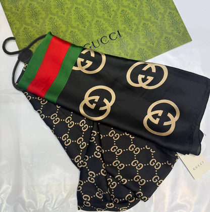 LV - Gucci
Silk scarf 
40 dhs✅
55 dhs✅ 

with box🎁🎁🎁

Zain93
♥️♥️♥️
