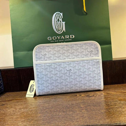 Goyard 

Master Quality 
Clutch Bag 
190 dhs🇦🇪🇦🇪

Zain33
♥️♥️♥️