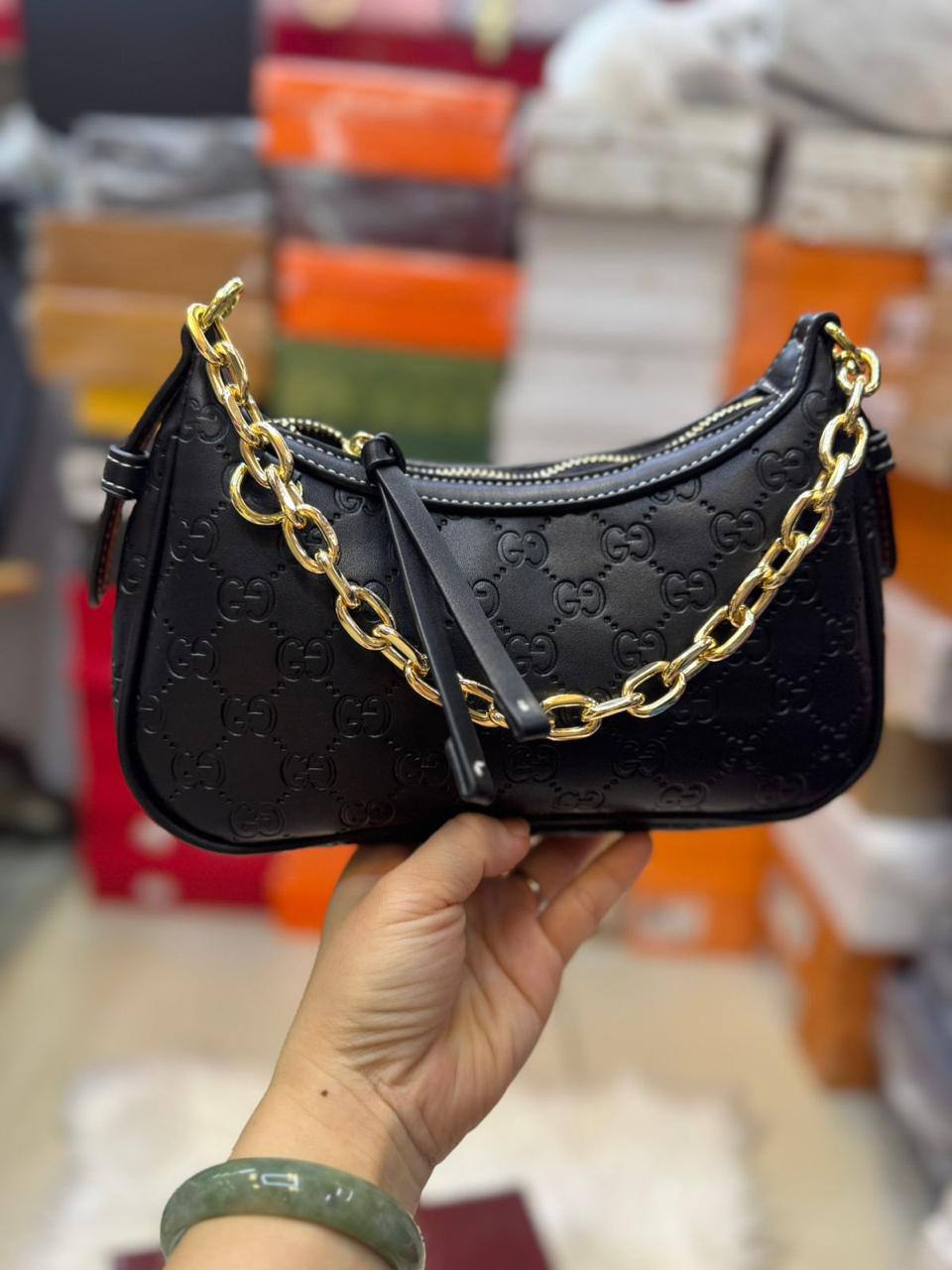🍒 Coach / Gucci 

1️⃣ First quality +🎁

Size : 24 * 15 * 7 cm

85 dhs🇦🇪🇦🇪

 with box 🎁

Zain115
♥️♥️♥️