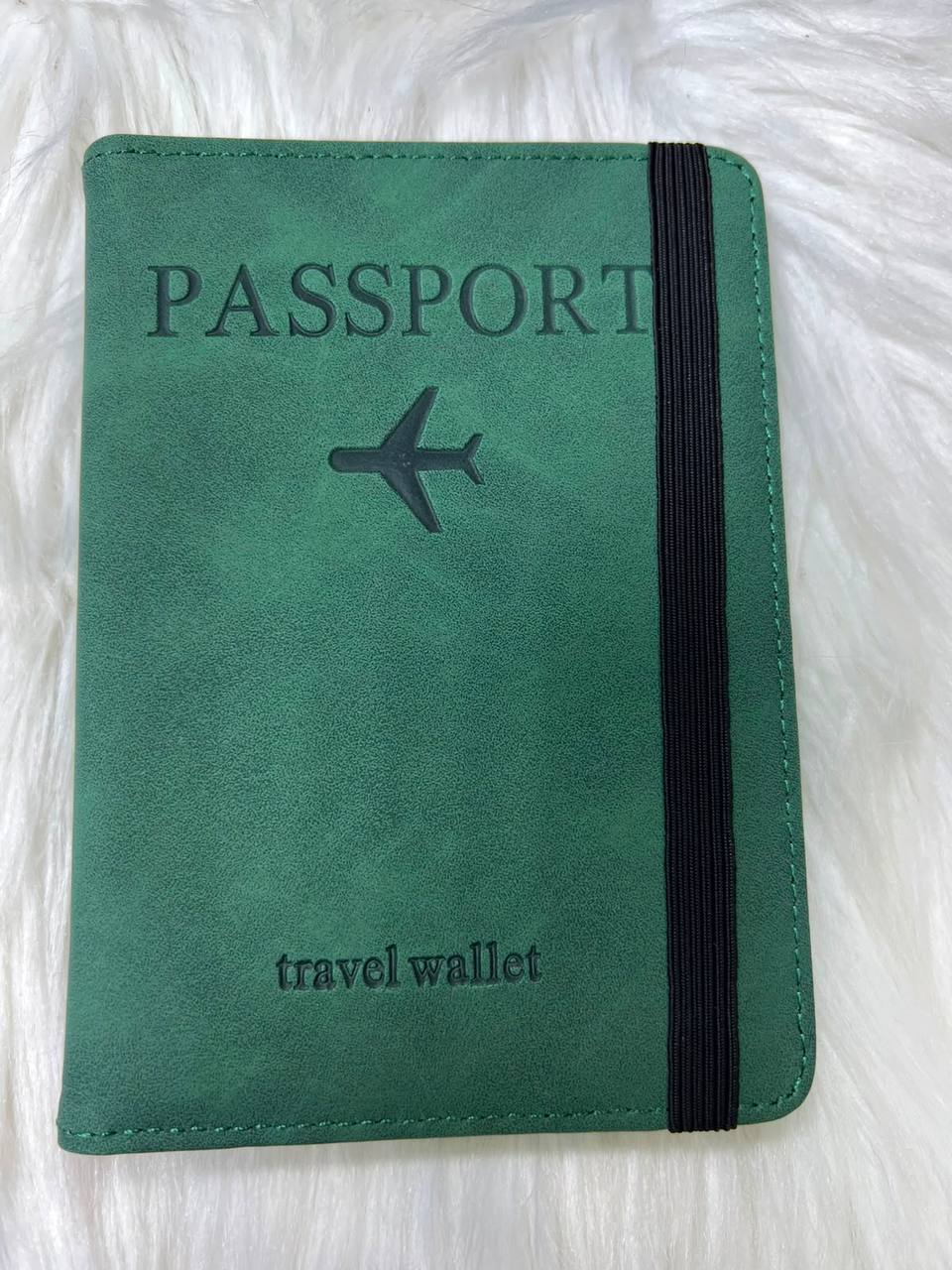 Passport Holder
40 dhs💓

Zain182
♥️♥️♥️
