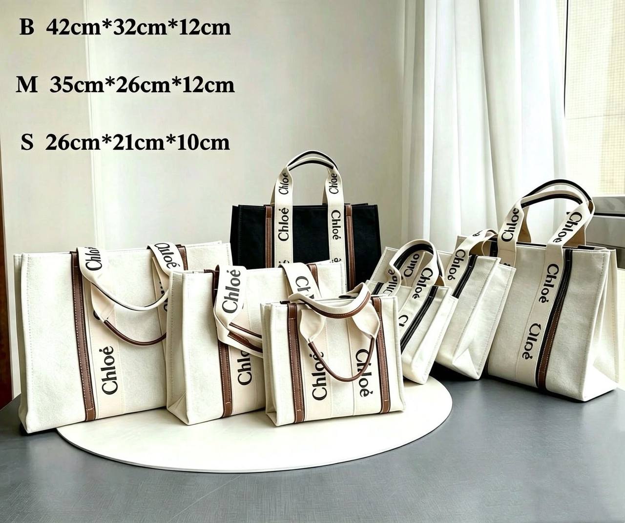 Chloe
good quality 
Big size 120 dhs🇦🇪🇦🇪
Meduim size 110 dhs🇦🇪🇦🇪
Small size  100 dhs🇦🇪🇦🇪

Zain295
♥️♥️♥️