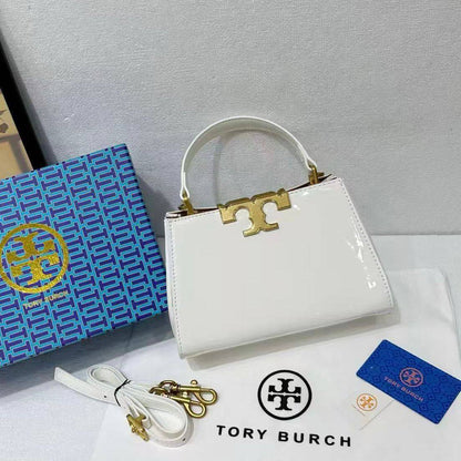 TORY BURCH
 NEW CAME GOOD QUALITY 
WITH BOX 
🎁🎁🎁

90 dhs✅

Zain39
♥️♥️♥️