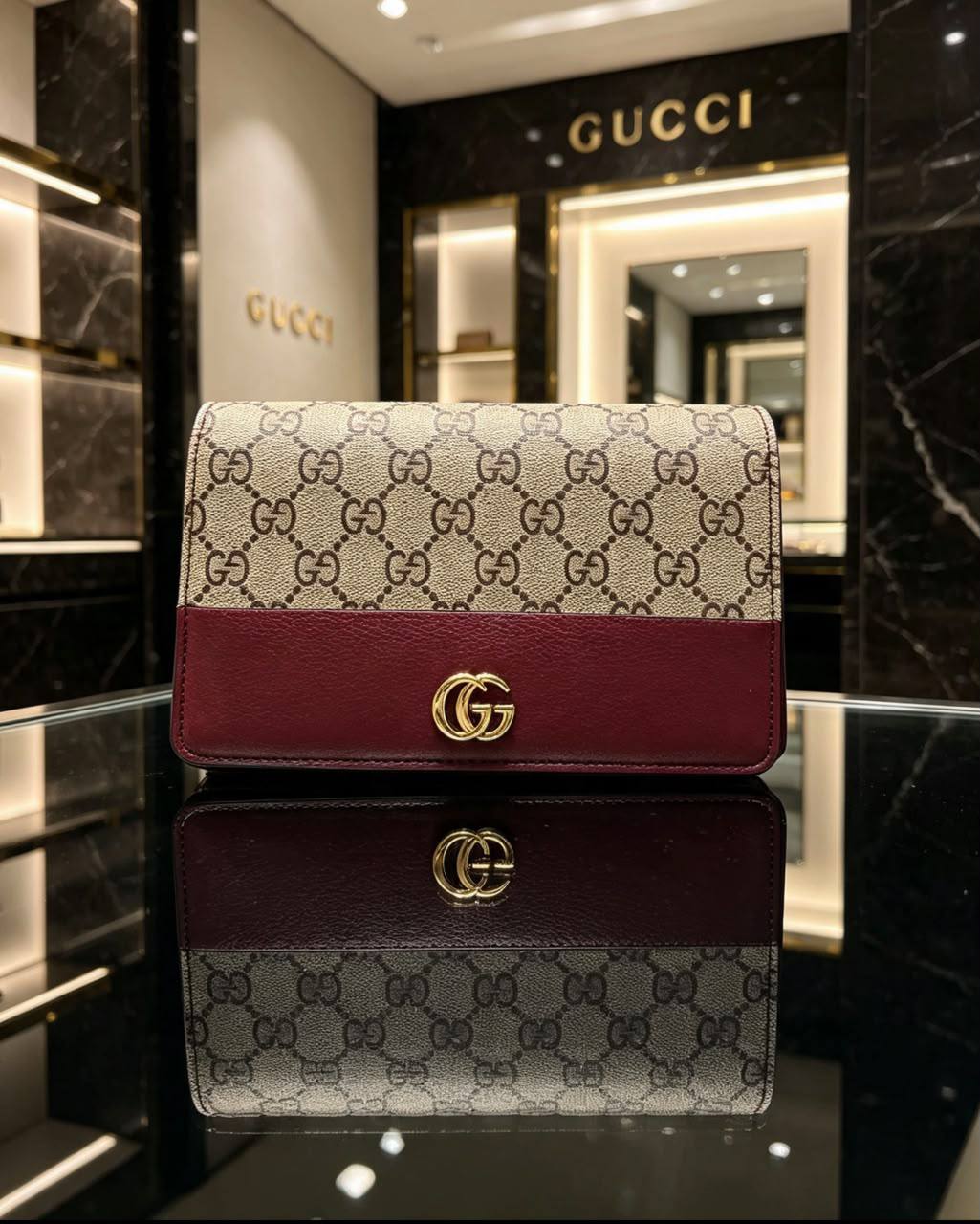 Gucci
90 dhs🇦🇪🇦🇪 
with box 
Good Quality

Zain07
♥️♥️♥️
