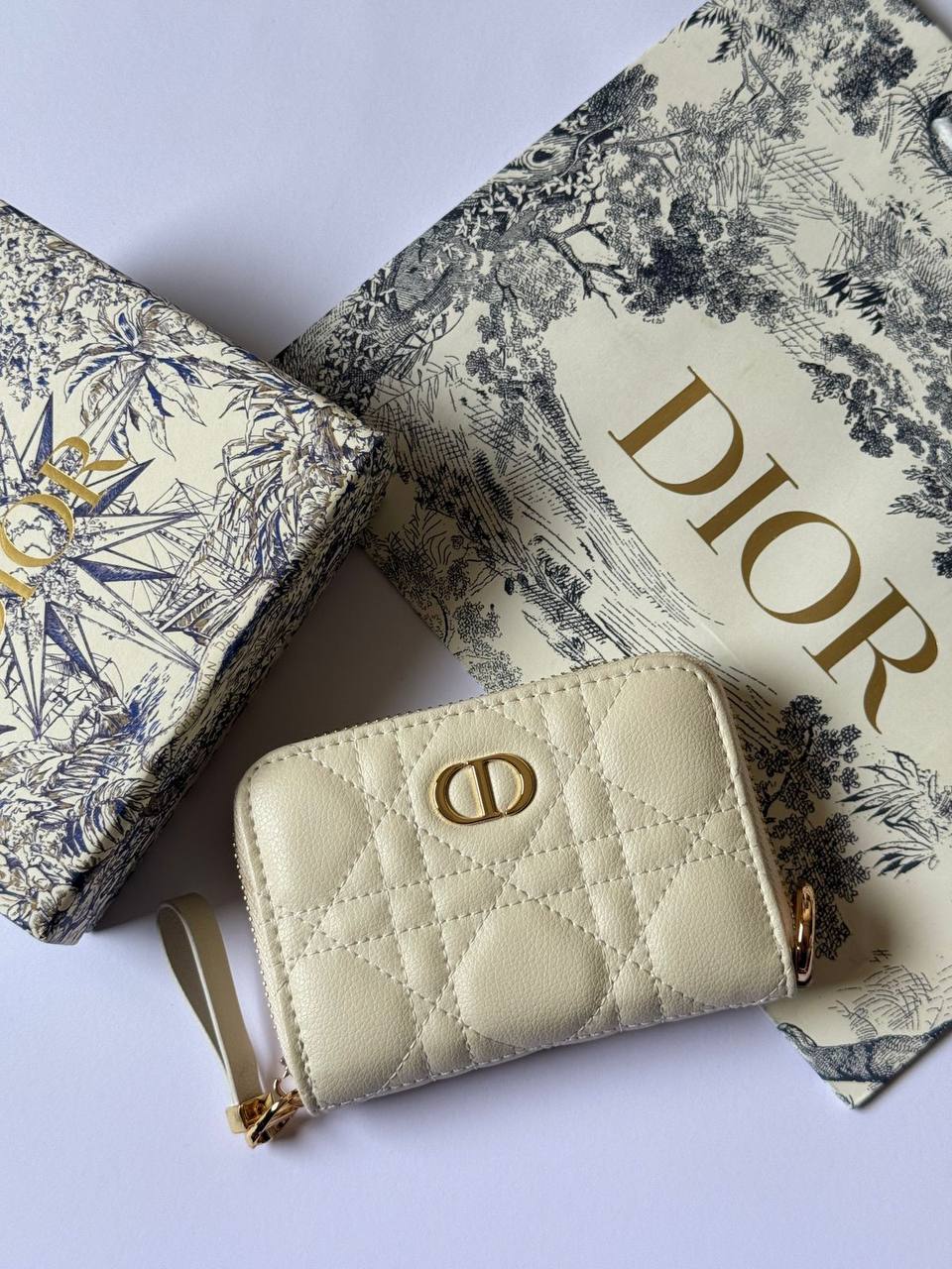 💝  *Dior*💝
💝*Super Master*💝
290 dhs🪙🌨️

Zain275
♥️♥️♥️