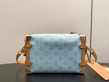 Louis Vuitton  ✨💕✨
  ❤️❤️❤️
SuperMaster Quality 🔥🔥🔥
For Price 👇 WTSP Text Zain 0568585901

Zain121
♥️♥️♥️