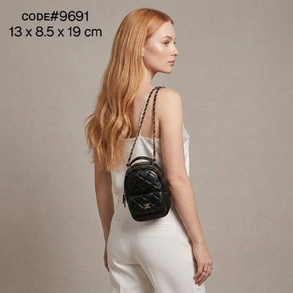 Chanel ᴍɪɴɪ ʙᴀɢᴘᴀᴄᴋ
ᴍɪɴɪ CC ᴄʟᴀsᴅɪᴄ ʟᴏɢᴏ
ǫᴜɪʟᴛᴇᴅ ᴄᴀʟғsᴋɪɴ ʟᴇᴀᴛʜᴇʀ
ʟɪɢʜᴛ ɢᴏʟᴅ ʜᴀʀᴅᴡᴀʀᴇ
sɪᴢᴇ : 13 cm
ᴡɪᴛʜ BOX

80 dhs🇦🇪🇦🇪

Zain31
♥️♥️♥️