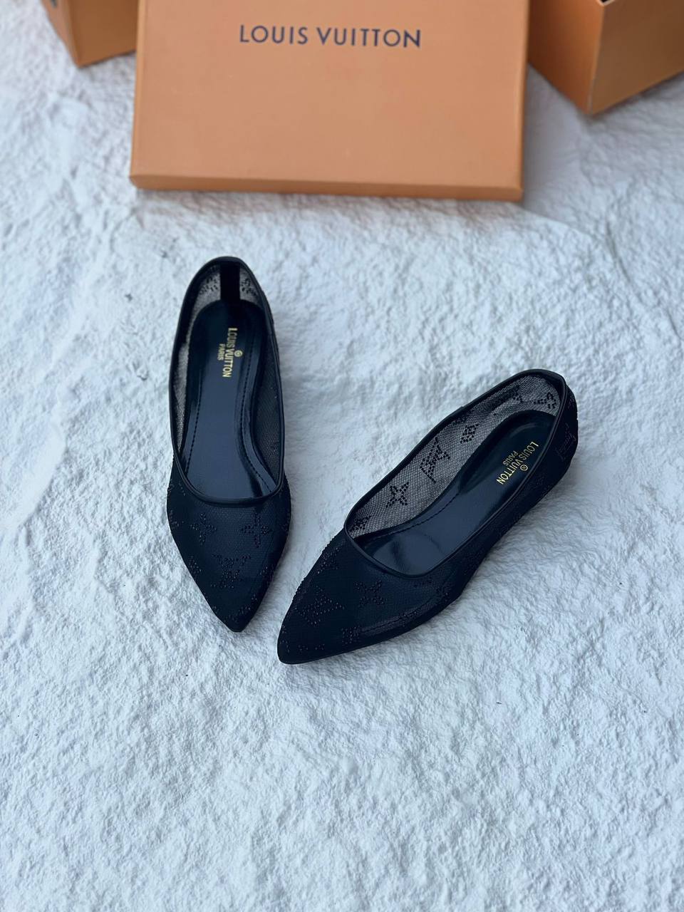 LV 
SIZE 36 to 41
100 dhs✅

Zain21
♥️♥️♥️