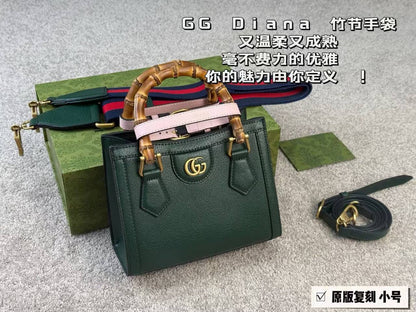 Gucci💕💕
Master
32cm🫶🏼 260 dhs✅
37cm🫶🏼 280 dhs✅

Zain297
♥️♥️♥️