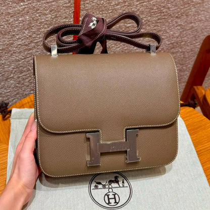 Hermes new collection 💕💯
Hand made 💯❤️
With full packing 📦🎀
For Price 👇 WhatsApp✅
0568585901 
0507557372
0552275751 Owner Zain 👌

Zain252
♥️♥️♥️