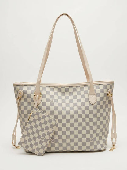 LV
With zipper and small pouch
75 dhs✅

Zain136
Zain50
♥️♥️♥️
