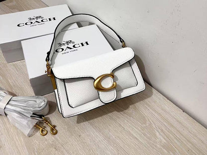 Coach
95 dhs❣️ 
high quality 

With box
🎁🎁🎁

22cm

Zain26
♥️♥️♥️