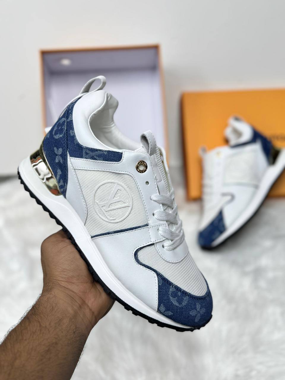 LV 🔥
New arrived 
Shoes 
size 36 to 41
140 dhs🪙🌨️
Very Nice Quality

Zain21
♥️♥️♥️