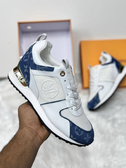 LV 🔥
New arrived 
Shoes 
size 36 to 41
140 dhs🪙🌨️
Very Nice Quality

Zain21
♥️♥️♥️