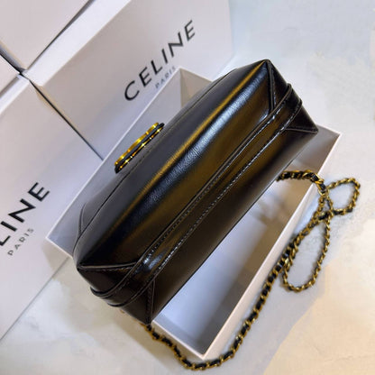 CELINE 
NEW CAME HIGH QUALITY 
WITH BOX 
🎁🎁🎁

125 dhs🇦🇪

Zain39
♥️♥️♥️