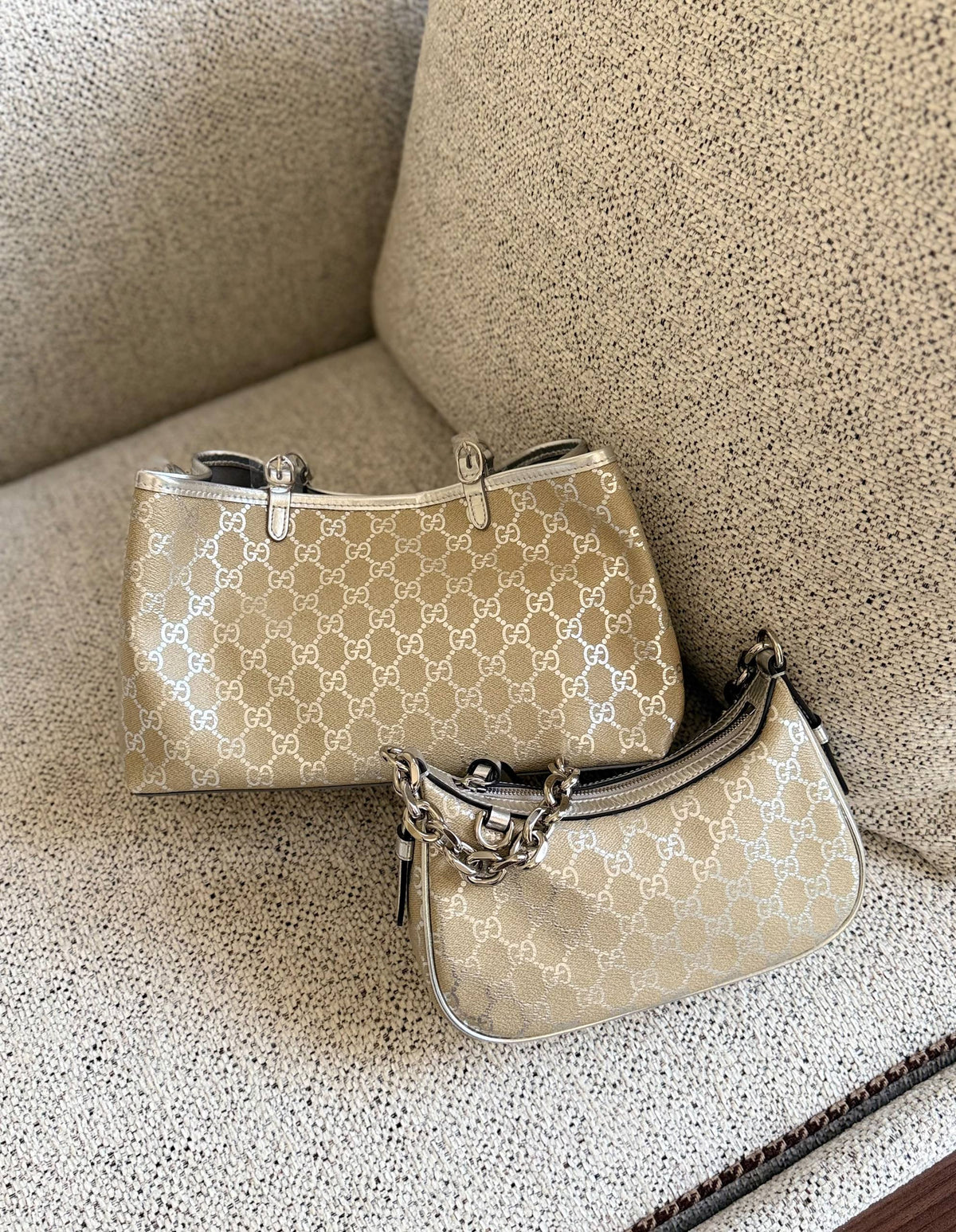 Gucci

For Price 👇 WhatsApp✅
0568585901 
0507557372
0552275751 Owner Zain 👌

Zain246
♥️♥️♥️