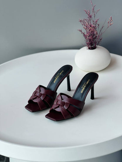 YSL
Size 36_41
Super high quality* 
450 dhs🪙🌨️

Zain176
♥️♥️♥️