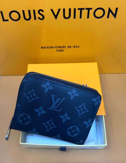 LV

With box 
🎁🎁🎁

35 dhs✅

Zain93
♥️♥️♥️