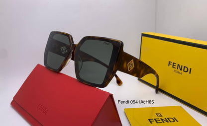 Fendi
master quality 
180 dhs✅

Zain126
♥️♥️♥️