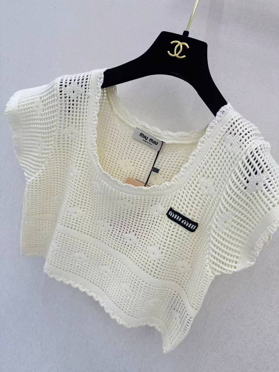 😍 MIU MIU SET new😍✨
   ✨VIP quality ❤️‍🔥
     💯 cotton ✨
  Sizes: S-M-L-XL
510 dhs✅

Zain287
♥️♥️♥️