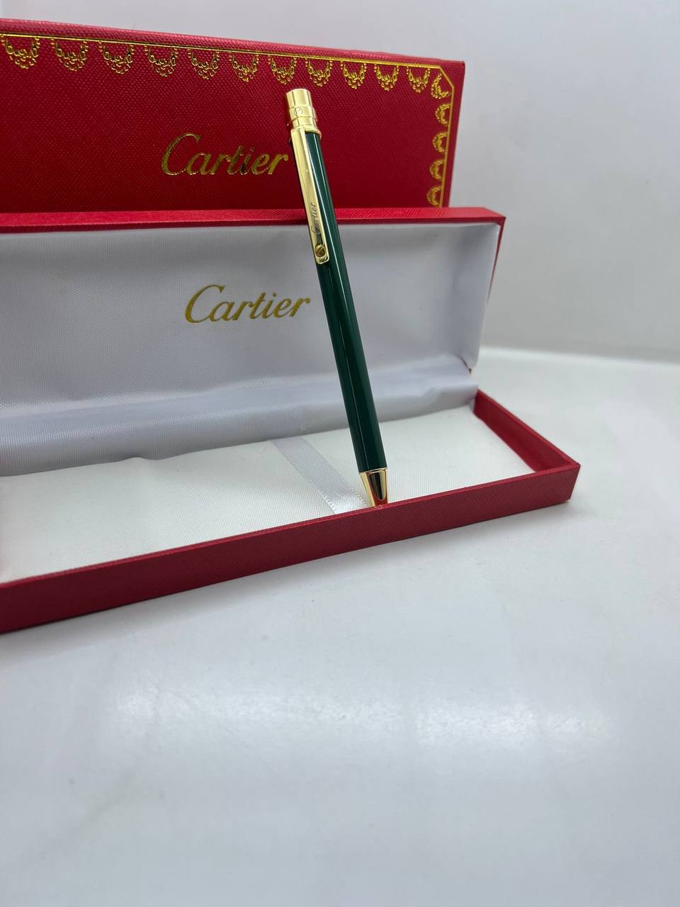 Cartier
Pen
65 dhs✅

Zain182
♥️♥️♥️