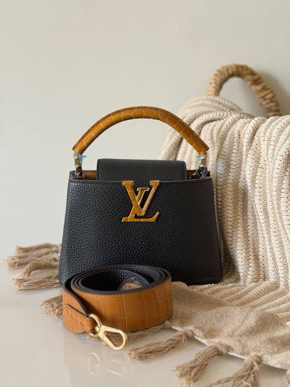 Lv capucines 
Super master quality aaa
Size :21 cm

For Price 👇 WhatsApp✅
0568585901 
0507557372
0552275751 Owner Zain 👌

Zain315
♥️♥️♥️
