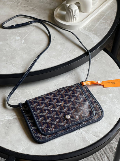 Goyard  ✨💥
Available original box 📦 
With full packing 🎀🎀
Super high quality 💥💥


For Price 👇 WhatsApp✅
0568585901 
0507557372
0552275751 Owner Zain 👌

Zain283
♥️♥️♥️
