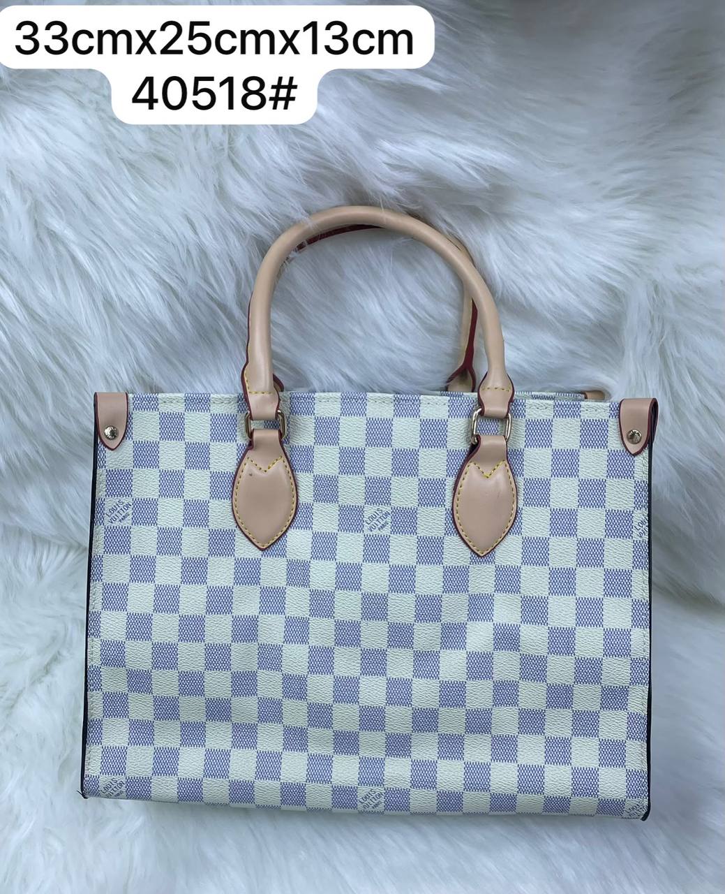 LV
33cmx25cmx13cm
40518#
100 dhs🇦🇪🇦🇪

Zain72
♥️♥️♥️