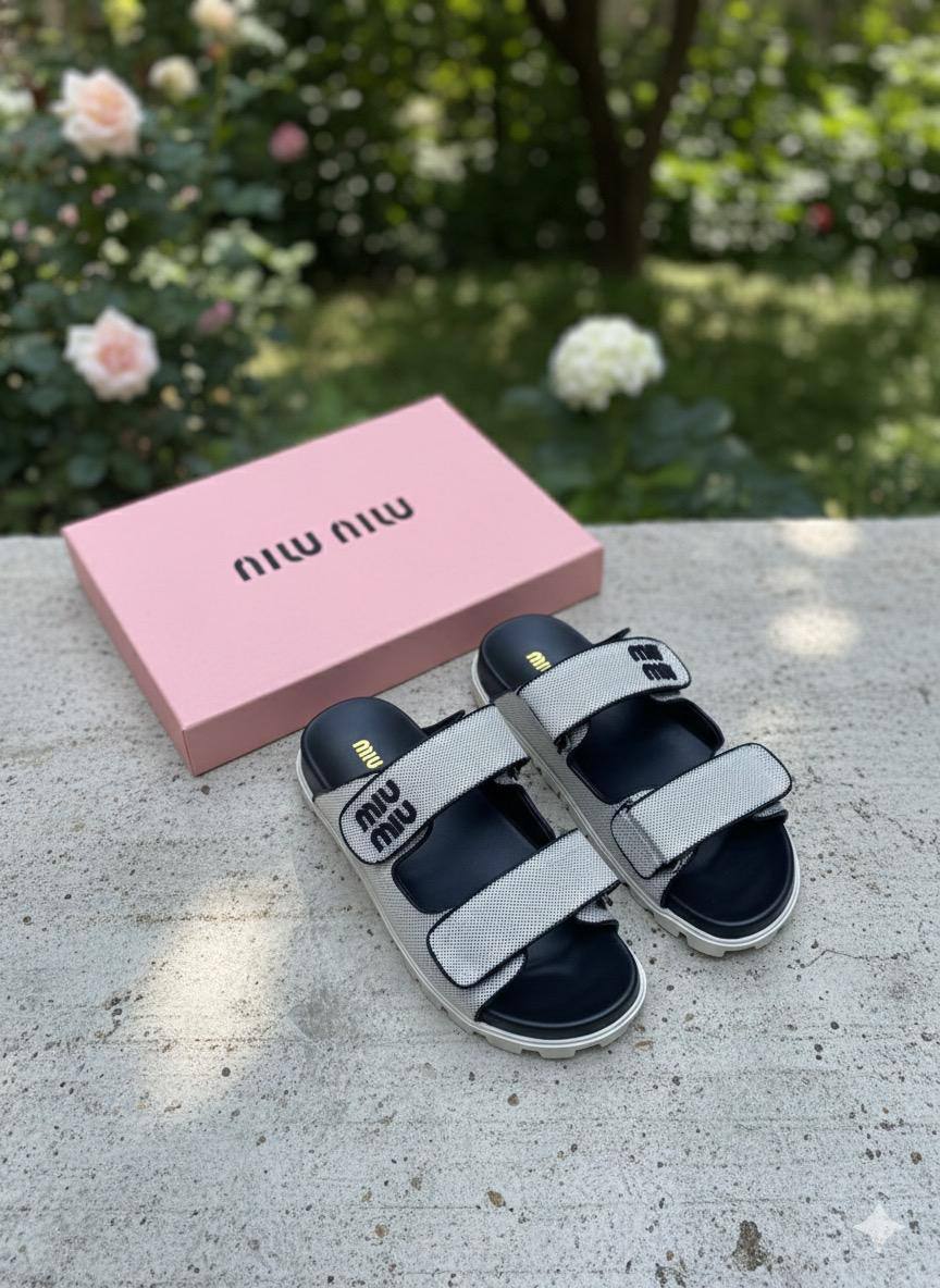 Miu miu
OFFER 
Now Only 
95 dhs🪙🌨️
Size 36 to 41

Zain21
♥️♥️♥️