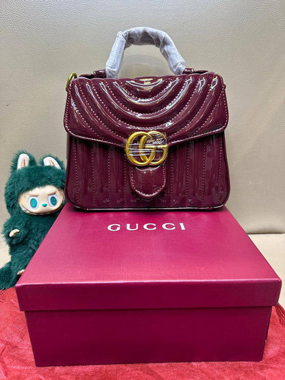 Gucci

90 dhs🪙🌨️
size20×7*17have box

90 dhd🪙🌨️
size20×7*16have box
🎁🎁🎁

Zain07
♥️♥️♥️