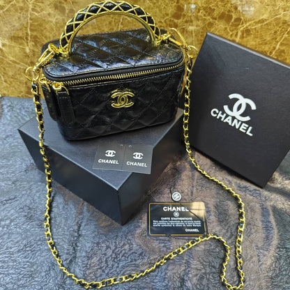Chanel

110 dhs✅

with box
🎁🎁🎁

Zain235
♥️♥️♥️