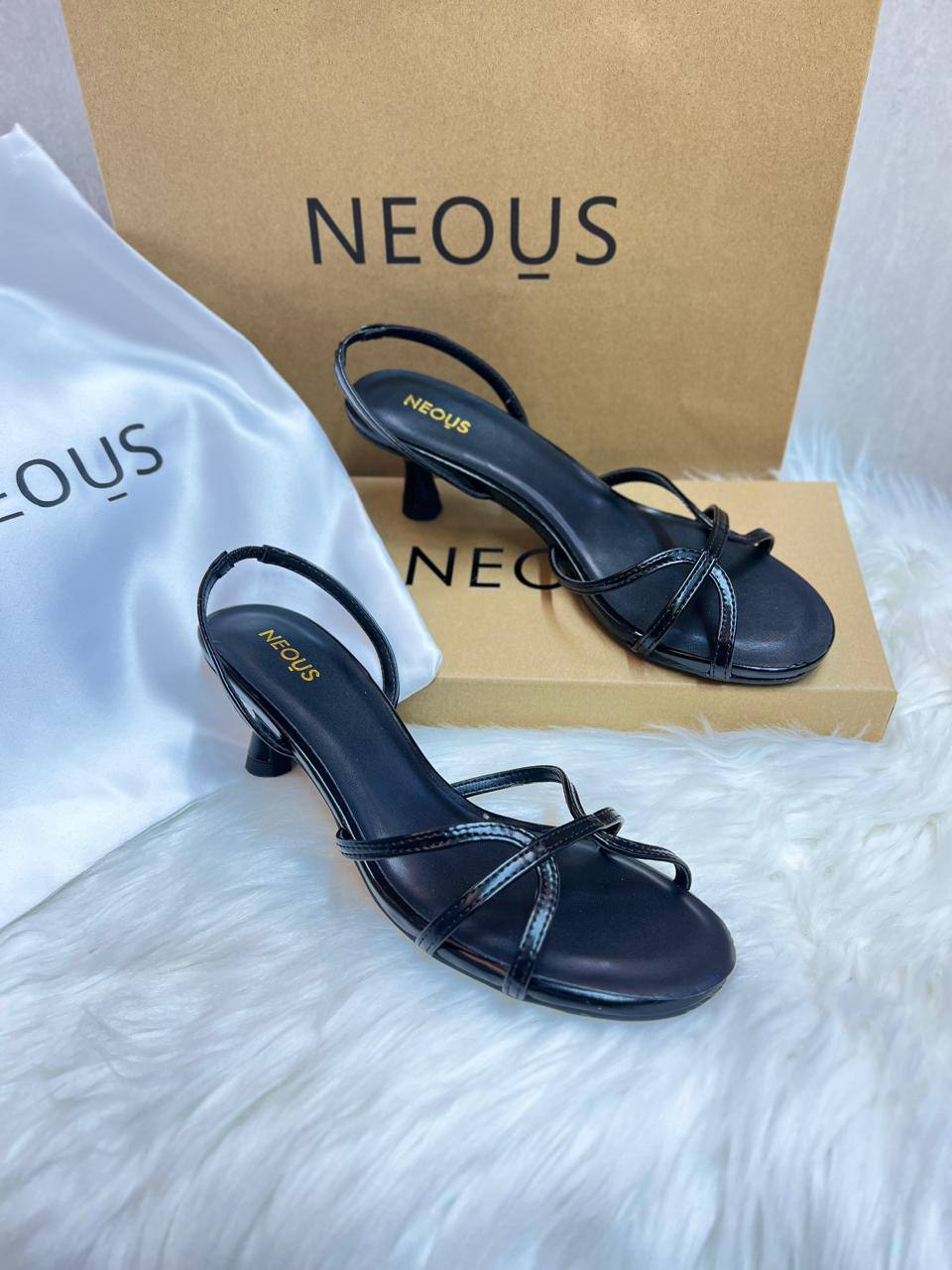 NEOUS👡

150 dhs🇦🇪🇦🇪

Zain88
♥️♥️♥️