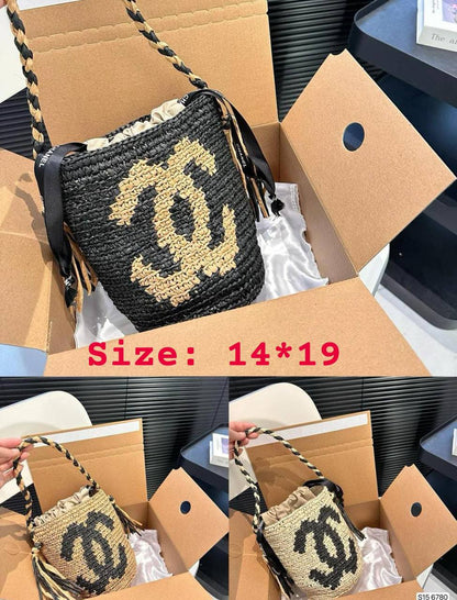 Chanel
85 dhs✅
Size 14*19

Zain07
♥️♥️♥️