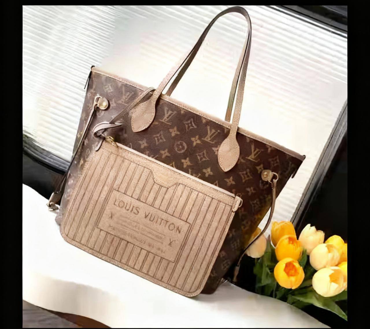 LV  
GOOD QUALITY 
SIZE:47cm   
100 dhs🪙

withbox  
🎁🎁🎁

Zain04
♥️♥️♥️