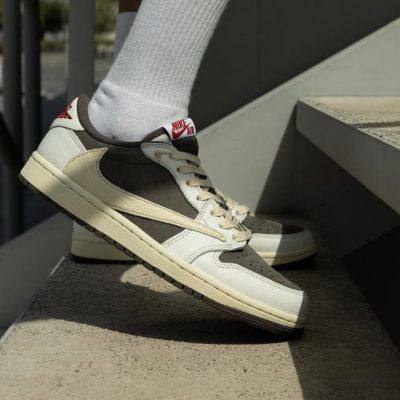 Jordan 1 Low 
36-46 Sizes 
140 dhs🪙🪙

Zain232
♥️♥️♥️