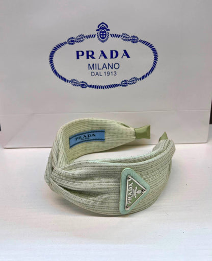 HEADBAND

45 dhs 🇦🇪🇦🇪

Zain88
♥️♥️♥️