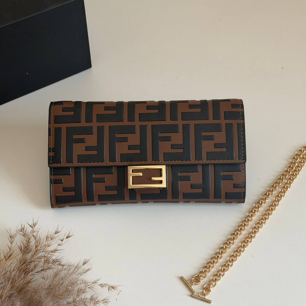 Fendi - Gucci
Master
160 dhs✅

Zain134
♥️♥️♥️