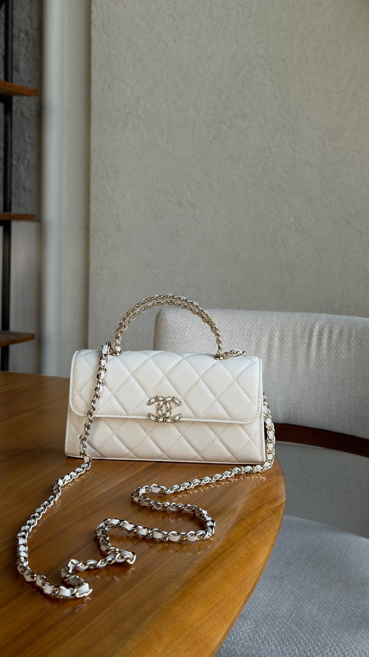 New collection ⚜️
CHANEL 💚
VIP quality 💎
Chanel flap top handle ✨
Size : 19 cm
For Price 👇 WhatsApp✅
0568585901 
0507557372
0552275751 Owner Zain 👌

Zain336
♥️♥️♥️