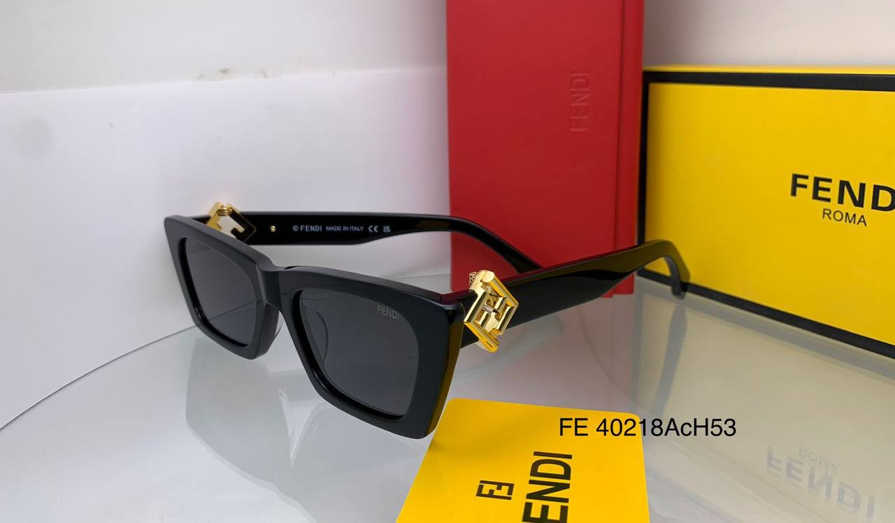 Fendi
master quality 
190 dhs💓

Zain126
♥️♥️♥️