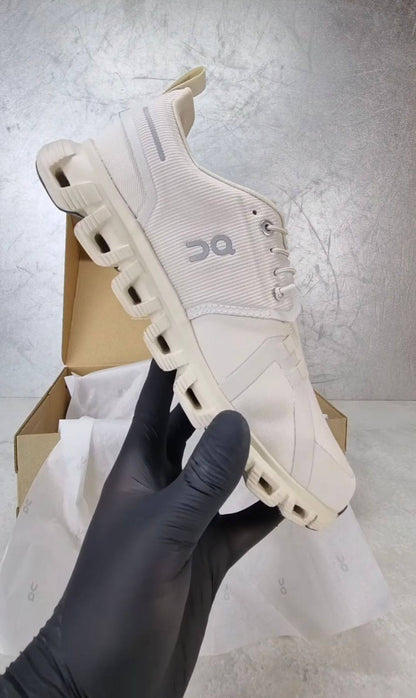 Cloud 6 WP , 
size 36 to 46 , 
230 dhs💓

Zain196
♥️♥️♥️